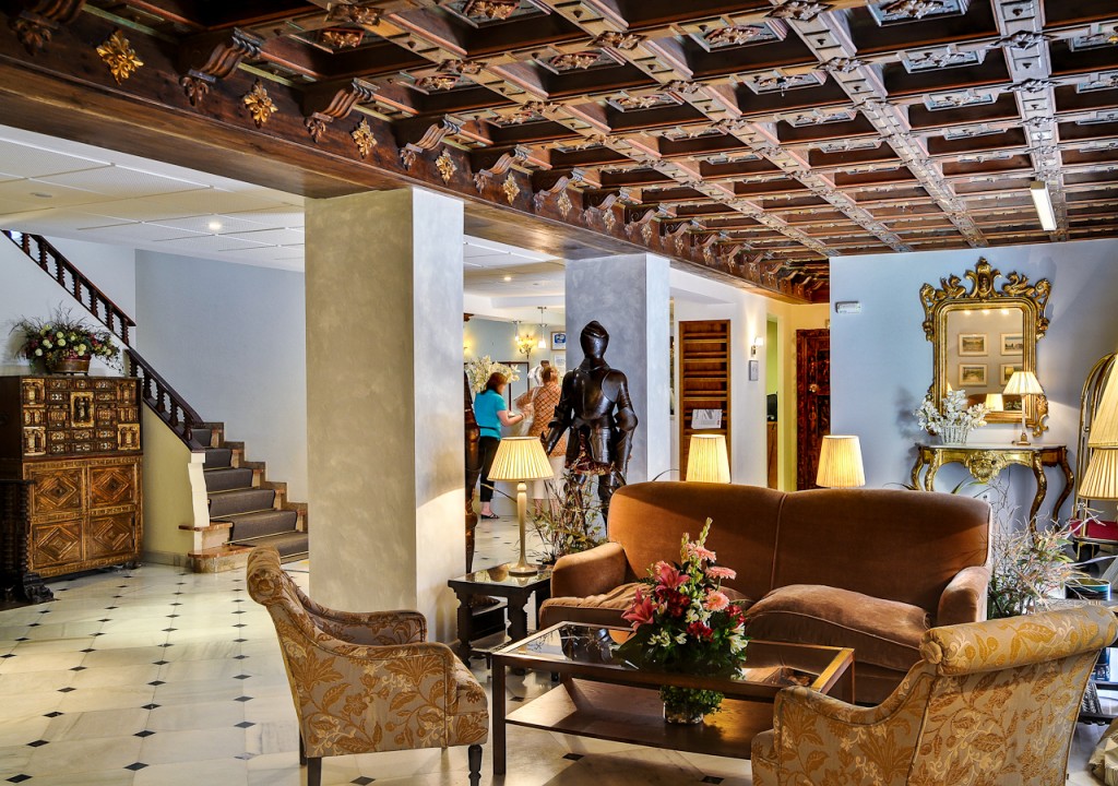 Hotel Murillo: C/ Lope de Rueda, 7.